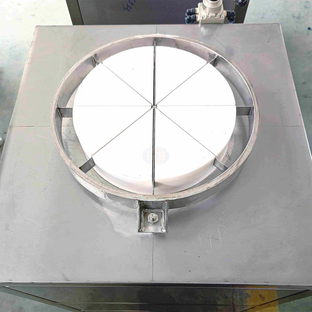 वायवीय पिस्टन स्वचालित पनीर काटने की मशीन