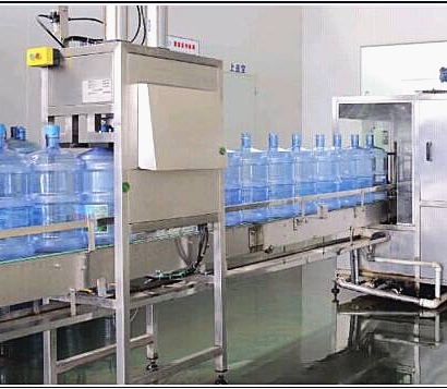 5 गैलन पानी भरने की रेखा