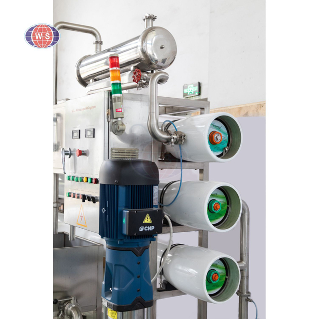 उच्च गुणवत्ता वाले आरओ जल उपचार उपकरण